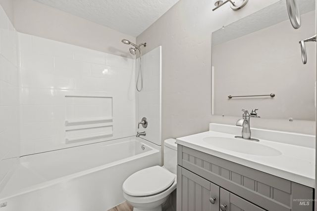 702 18th Ave. N, Nampa, ID 83687
