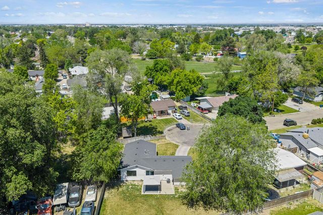 702 18th Ave. N, Nampa, ID 83687