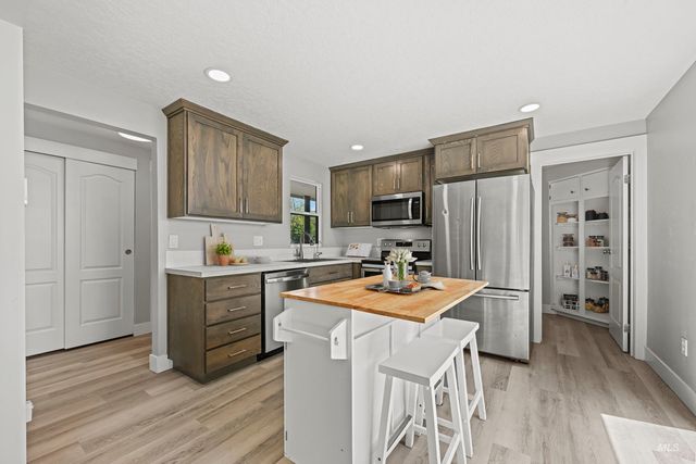 702 18th Ave. N, Nampa, ID 83687