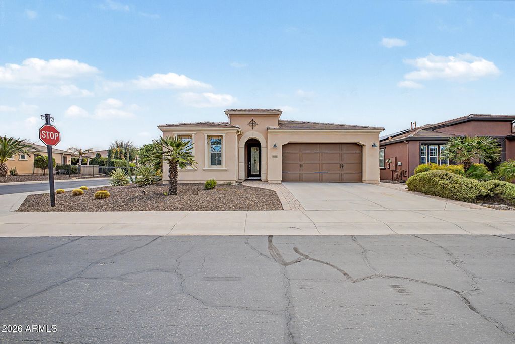 675 E LADDOOS Avenue, Queen Creek, AZ 85140 — photo 2