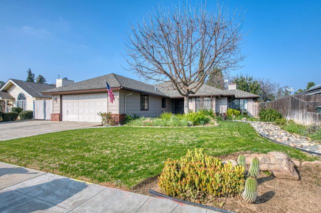 1495 Purvis Avenue, Clovis, CA 93611