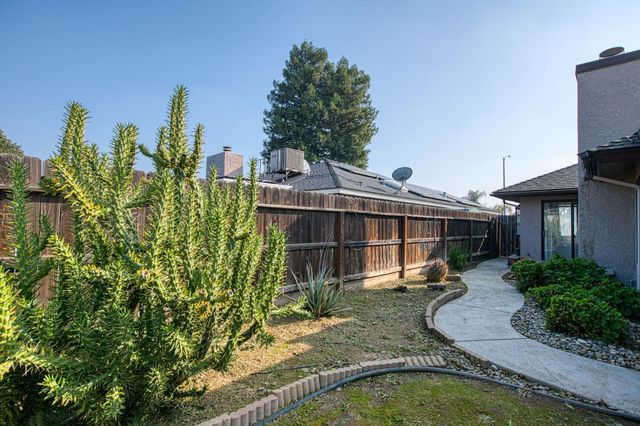 1495 Purvis Avenue, Clovis, CA 93611