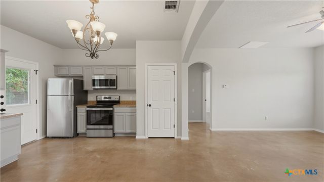 193 Rosedale Avenue, New Braunfels, TX 78130