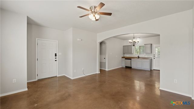 193 Rosedale Avenue, New Braunfels, TX 78130
