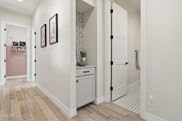 3716 E APPALOOSA Road, Gilbert, AZ 85296