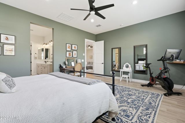 3716 E APPALOOSA Road, Gilbert, AZ 85296