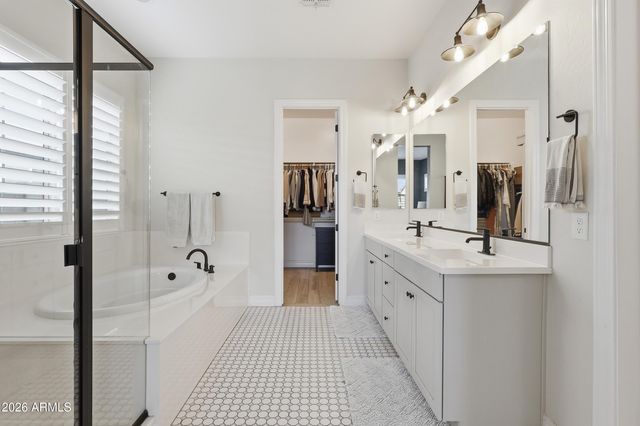 3716 E APPALOOSA Road, Gilbert, AZ 85296