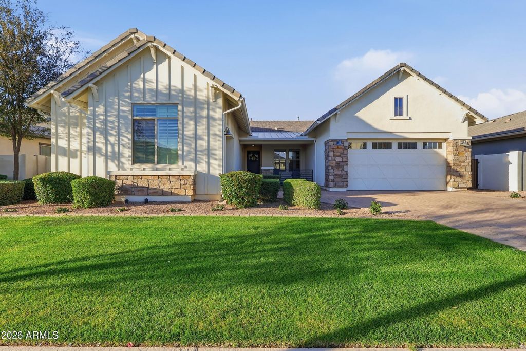 3716 E APPALOOSA Road, Gilbert, AZ 85296