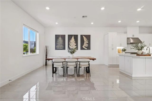 337 Abacus, Irvine, CA 92618