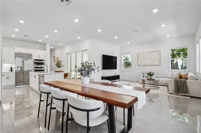 337 Abacus, Irvine, CA 92618