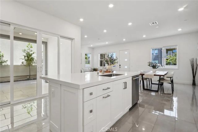 337 Abacus, Irvine, CA 92618
