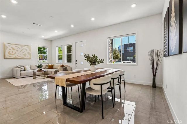 337 Abacus, Irvine, CA 92618