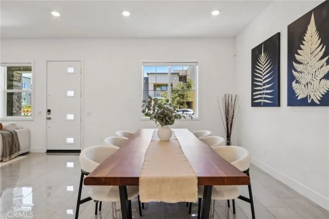 337 Abacus, Irvine, CA 92618