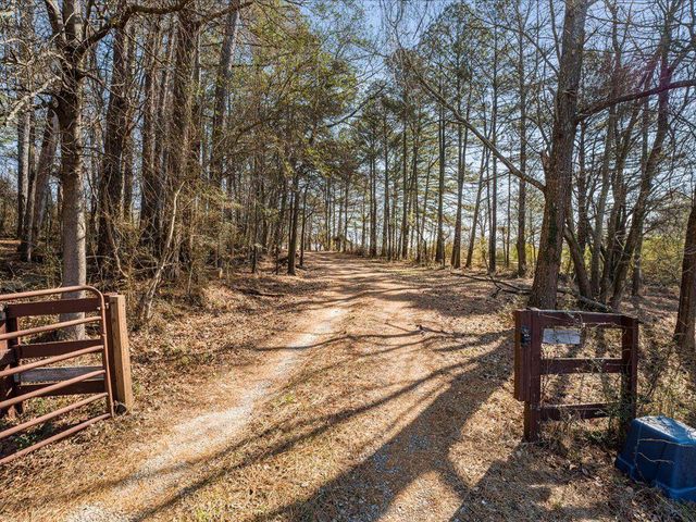 3125 Rosebud Road, Loganville, GA 30052