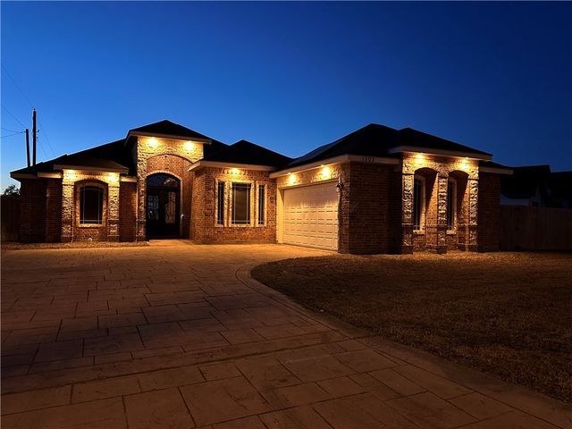 1503 Lewis St, Kingsville, TX 78363