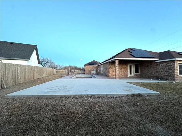 1503 Lewis St, Kingsville, TX 78363