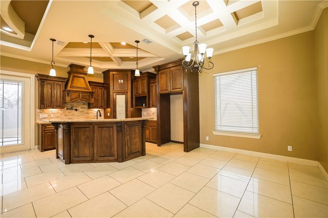 1503 Lewis St, Kingsville, TX 78363