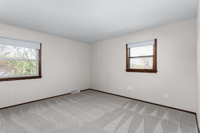 18520 Hoffman AVENUE, Brookfield, WI 53045