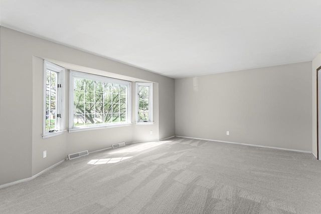 18520 Hoffman AVENUE, Brookfield, WI 53045