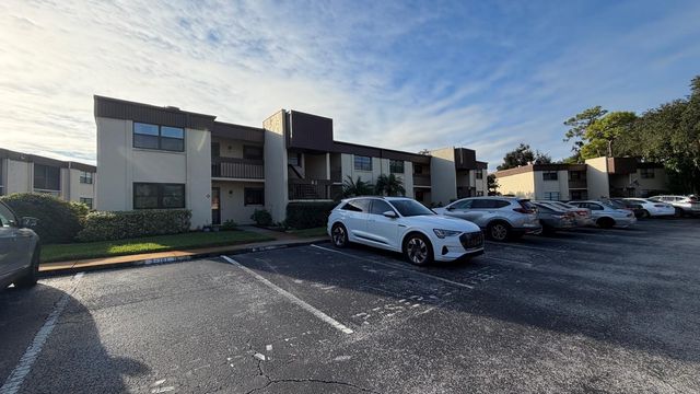 2400 WINDING CREEK BOULEVARD 3-201, Clearwater, FL 33761