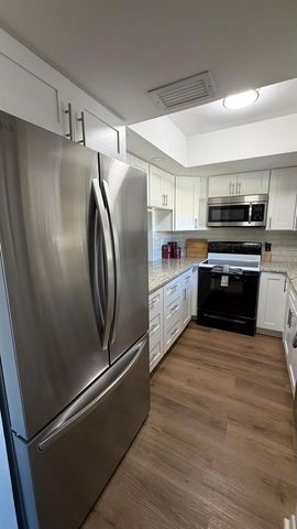 2400 WINDING CREEK BOULEVARD 3-201, Clearwater, FL 33761