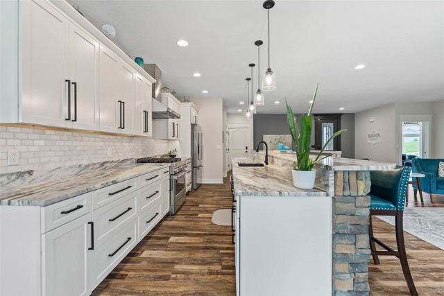 2550 Belmont Boulevard, Waukee, IA 50263