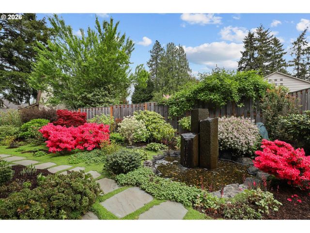 5686 Sw 87TH Ave, Portland, OR 97225