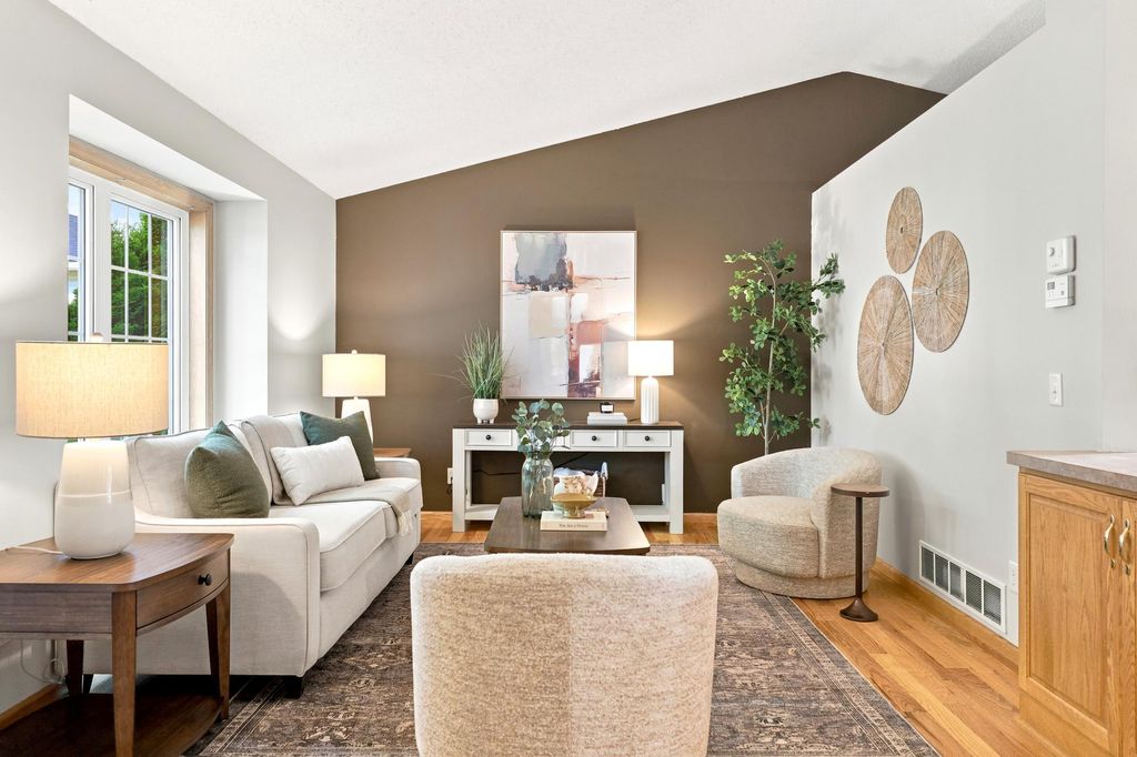 1351 Rolling Oaks Drive, Hanover, MN 55341 — photo 3