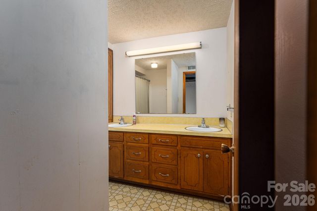 1219 Timberland Drive, Shelby, NC 28150