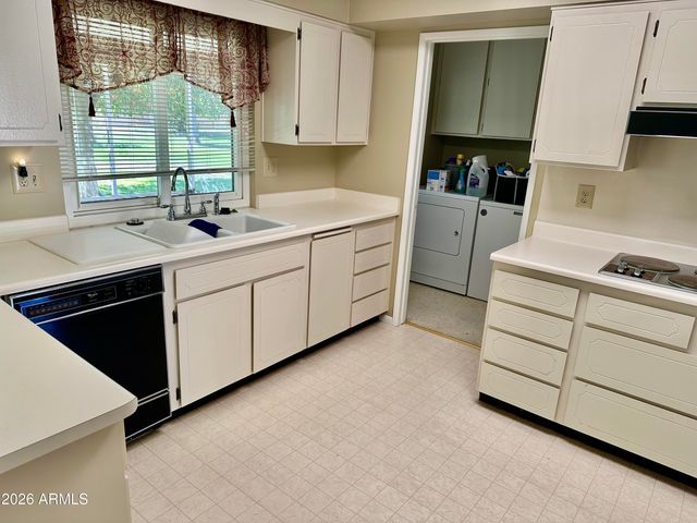 15430 N LAKEFOREST Drive, Sun City, AZ 85351