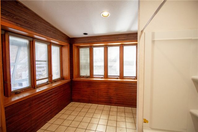 20503 White Oak Road, Rogers, AR 72756