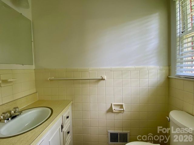 2220 Wensley Drive, Charlotte, NC 28210