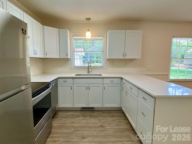 2220 Wensley Drive, Charlotte, NC 28210