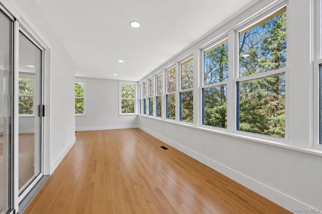 20 Hillside Avenue, Goldens Bridge, NY 10526