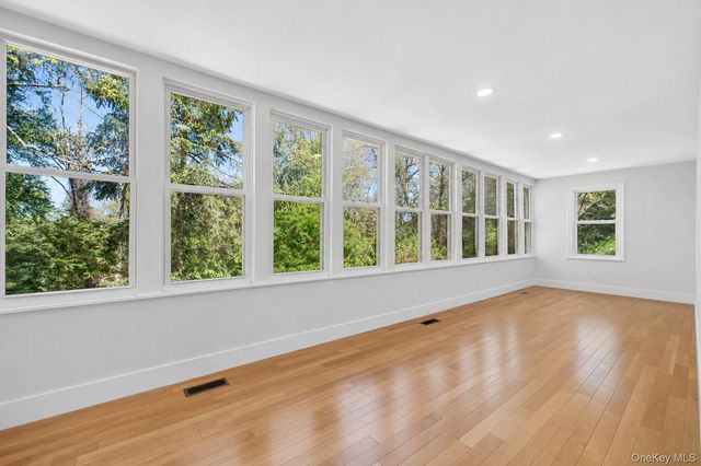 20 Hillside Avenue, Goldens Bridge, NY 10526