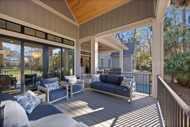 34 Tupelo Rd, Hilton Head Island, SC 29928