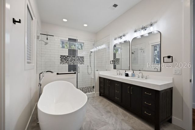 34 Tupelo Rd, Hilton Head Island, SC 29928