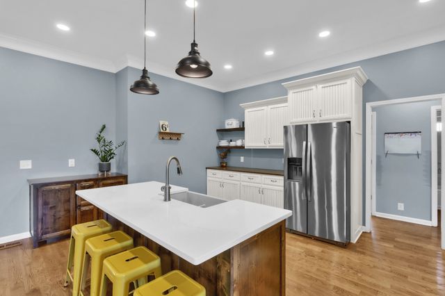 3988 Fykes Grove Rd, Cedar Hill, TN 37032