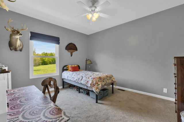 3988 Fykes Grove Rd, Cedar Hill, TN 37032