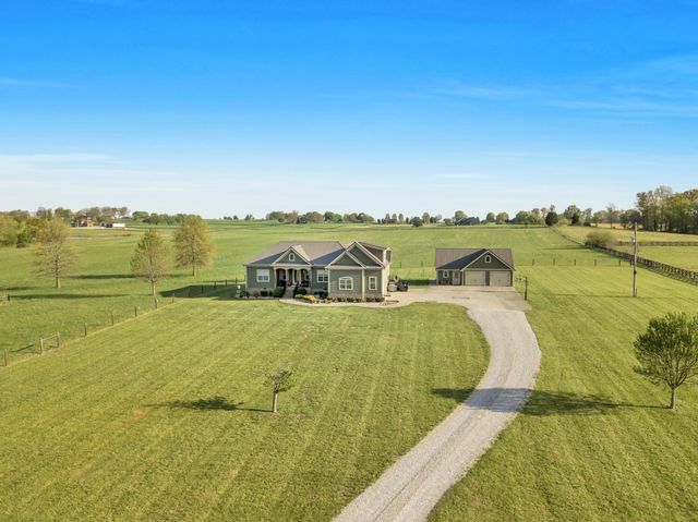 3988 Fykes Grove Rd, Cedar Hill, TN 37032