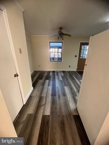 1219 APPLE ST, Wilmington, DE 19801