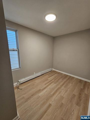 231 Clark Place, Elizabethport, NJ 07206