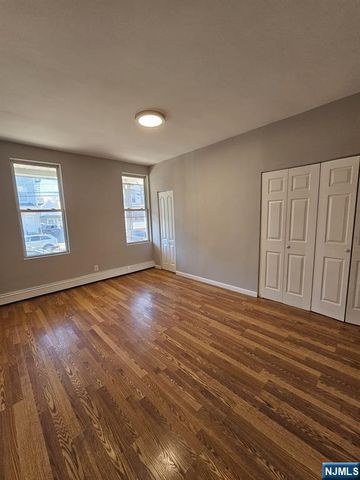 231 Clark Place, Elizabethport, NJ 07206