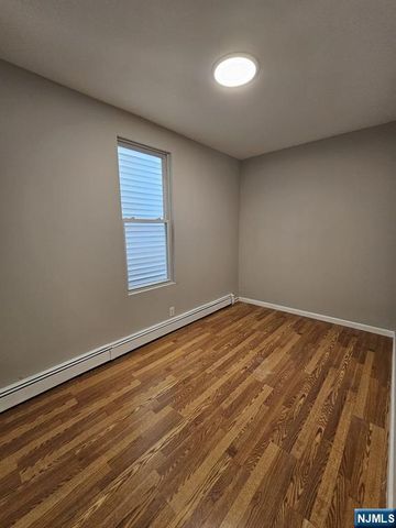 231 Clark Place, Elizabethport, NJ 07206