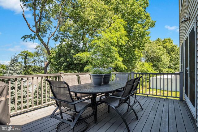 1642 LOWELL LN, New Cumberland, PA 17070