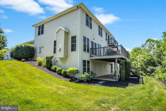 1642 LOWELL LN, New Cumberland, PA 17070