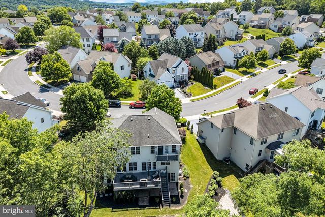 1642 LOWELL LN, New Cumberland, PA 17070