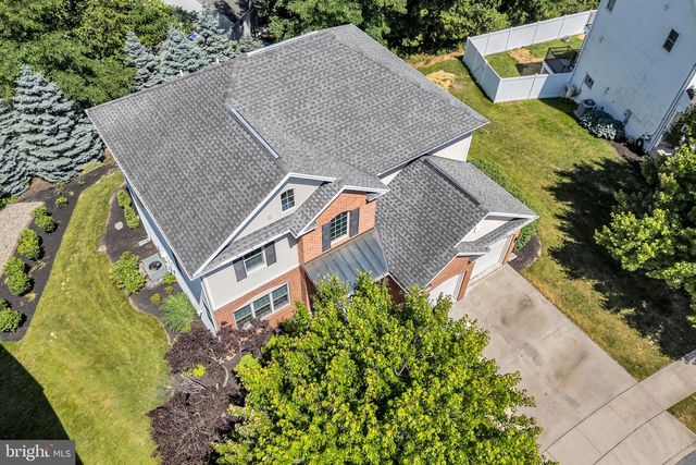 1642 LOWELL LN, New Cumberland, PA 17070