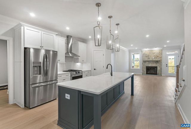 104A LACONIA LN, Charlottesville, VA 22911