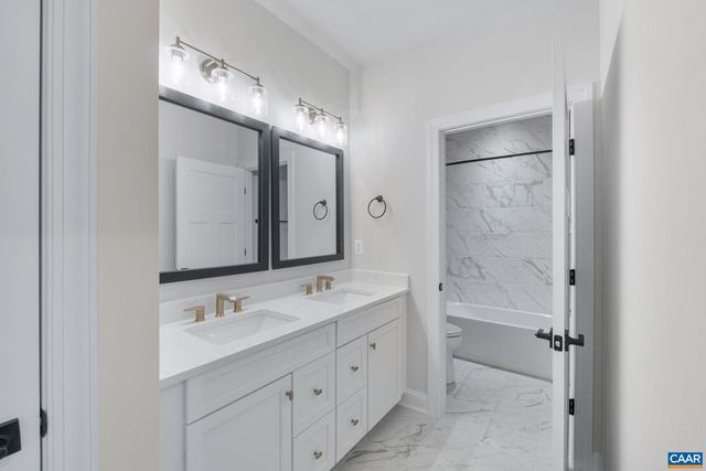 104A LACONIA LN, Charlottesville, VA 22911